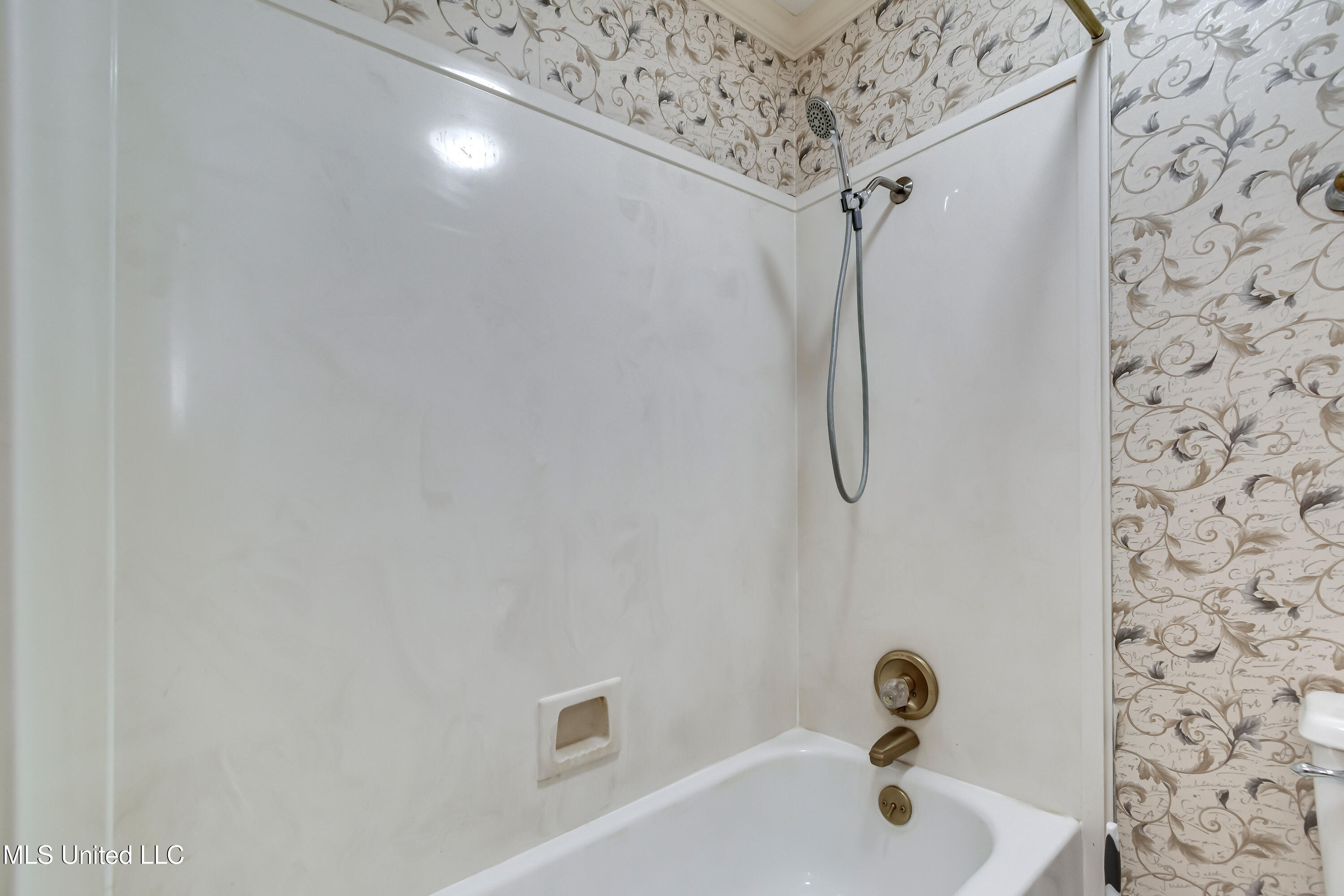 11 South Crownpointe Drive Jackson, MS 39211 - Photo 51 of 68 11 Crownpointe Dr-52