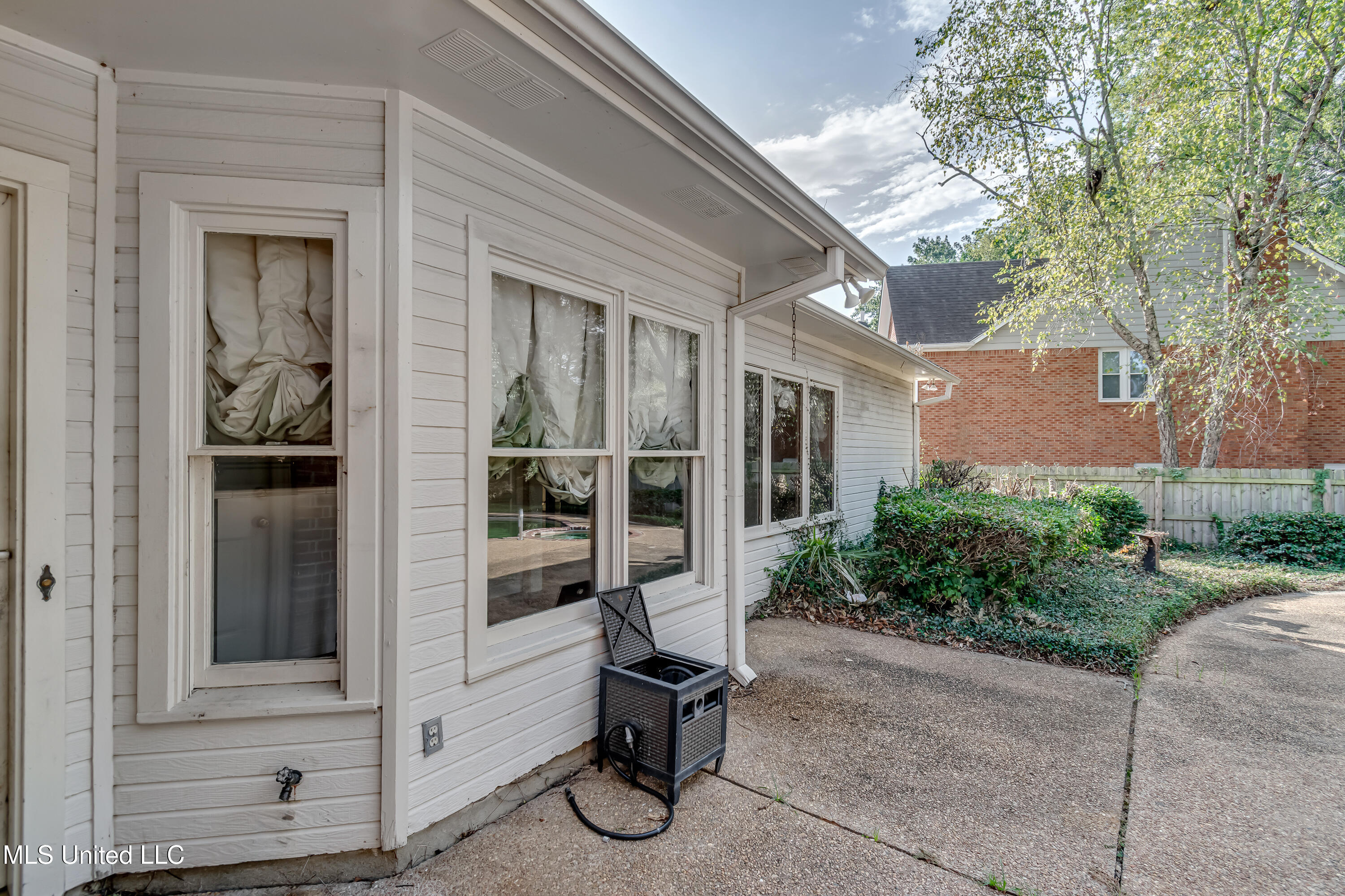 11 South Crownpointe Drive Jackson, MS 39211 - Photo 63 of 68 11 Crownpointe Dr-67