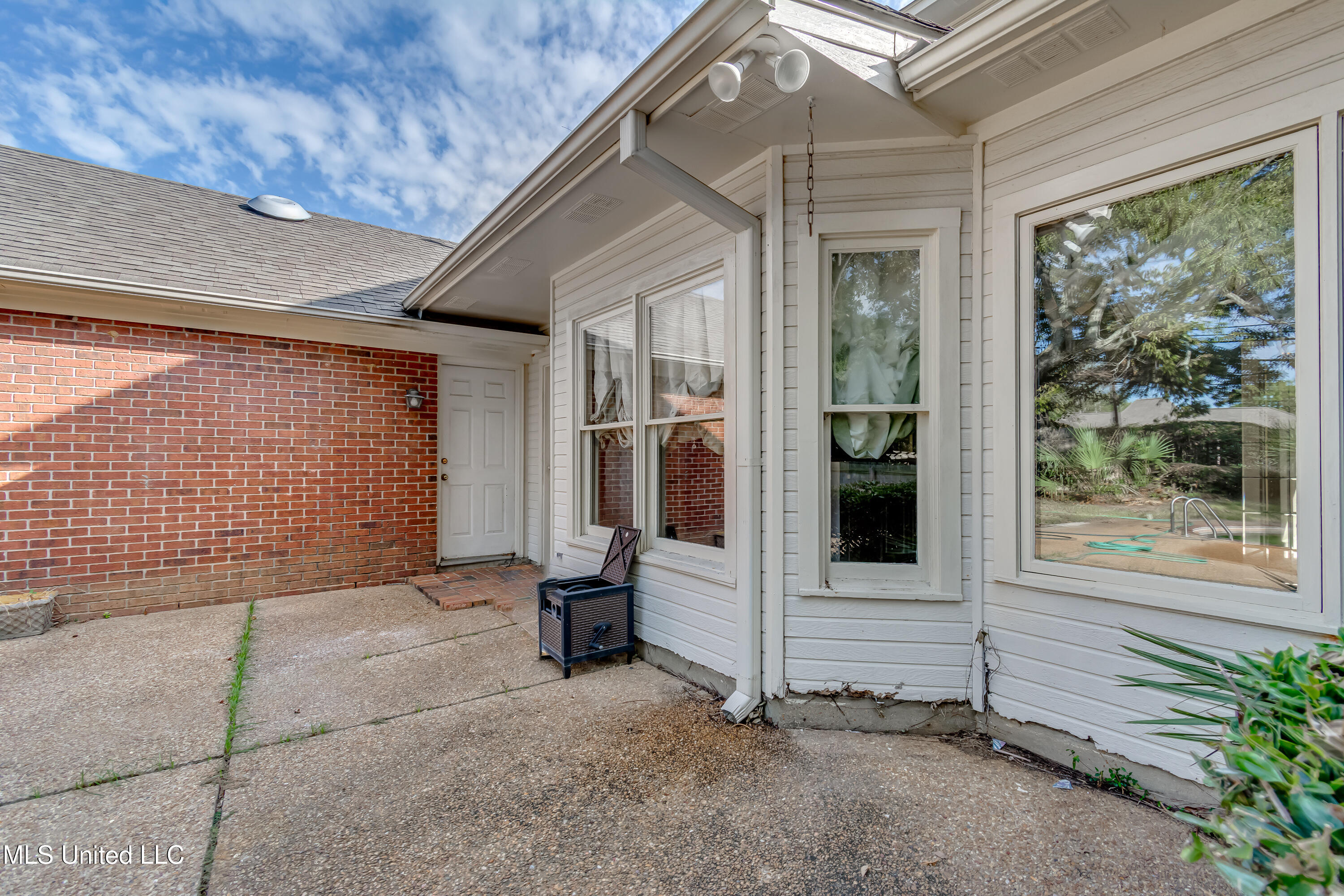 11 South Crownpointe Drive Jackson, MS 39211 - Photo 64 of 68 11 Crownpointe Dr-68