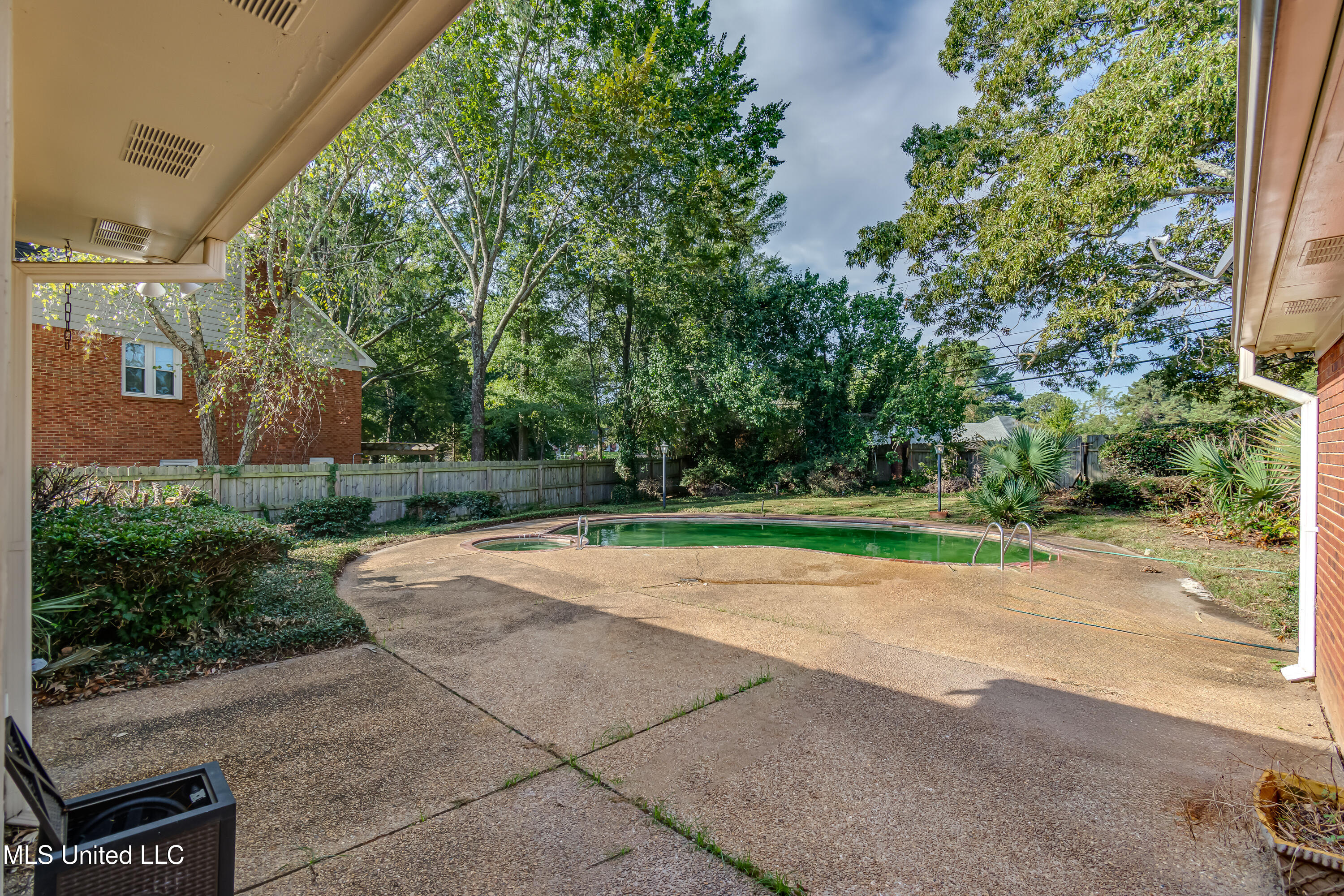 11 South Crownpointe Drive Jackson, MS 39211 - Photo 65 of 68 11 Crownpointe Dr-69