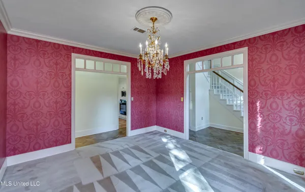 $299,900 | 11 South Crownpointe Drive, Jackson, MS 39211
