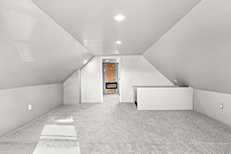 32 166th Place Calumet City, IL 60409 - Photo 9 of 18