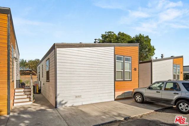 $189,950 | 8250 Lankershim Boulevard, Unit 185, North Hollywood, CA 91605