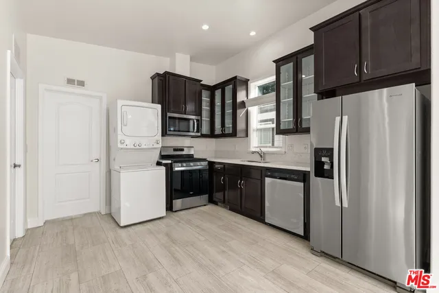 $189,950 | 8250 Lankershim Boulevard, Unit 185, North Hollywood, CA 91605