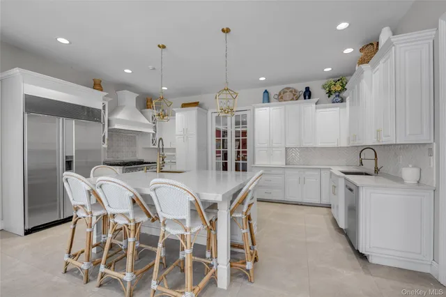 $3,850,000 | 11 Danton Lane North, Locust Valley, NY 11560