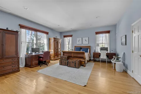 $3,695,000 | 11 Danton Lane North, Locust Valley, NY 11560