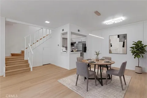 $623,000 | 5142 Zelzah Avenue, Unit 25, Encino, CA 91316