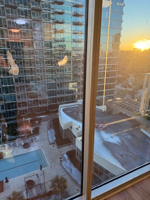 5925 Almeda Road, Unit 11408 Houston, TX 77004 - Photo 3 of 19 a bathroom with a shower