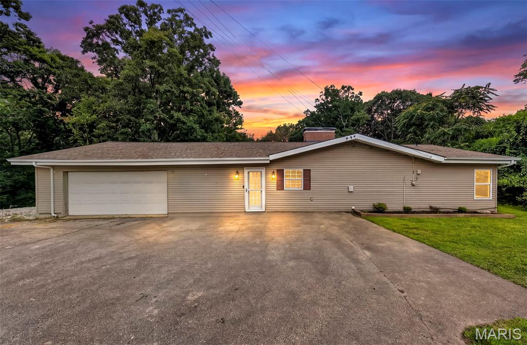 2300 Darla Drive High Ridge, MO 63049 - Photo 1 of 33 Gallery Image 1