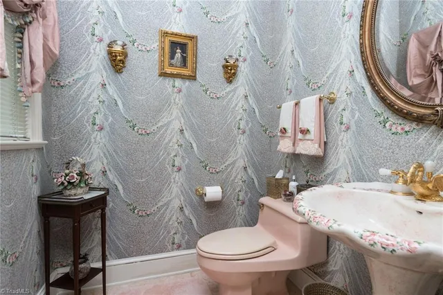 $2,499,900 | 6 Curtis Court, Thomasville, NC 27360