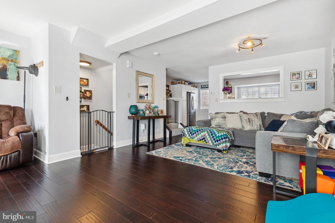 20863 Apollo Terrace Ashburn, VA 20147 - Photo 10 of 27 Dining Room