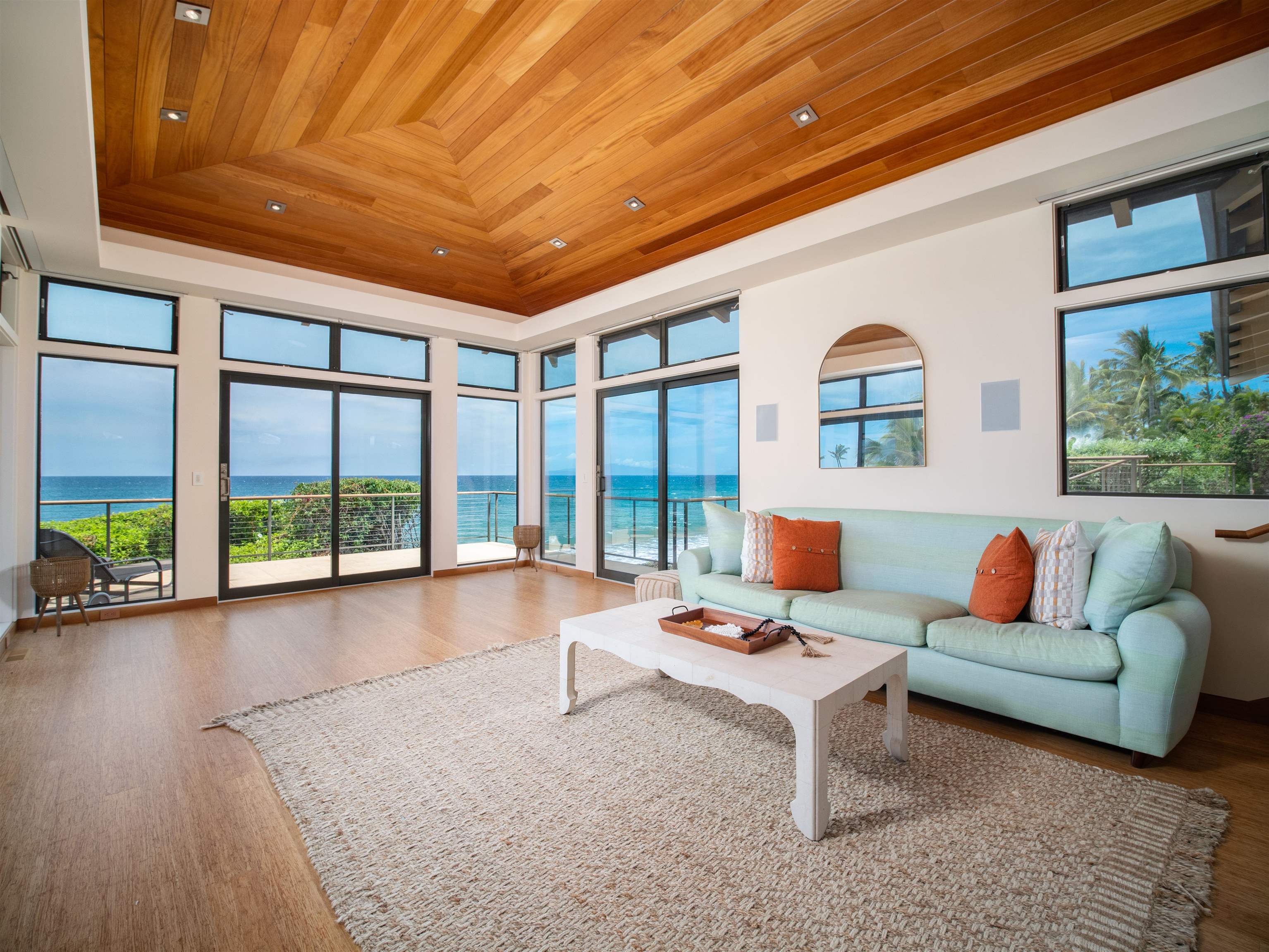 4640-4650 Makena Road Kihei, HI 96753 - Photo 43 of 48 a living room with furniture and a large window