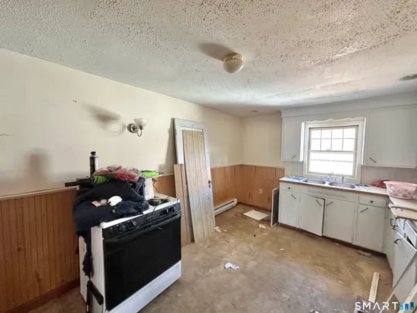 $199,900 | 18 Palmer Street, Killingly, CT 06239