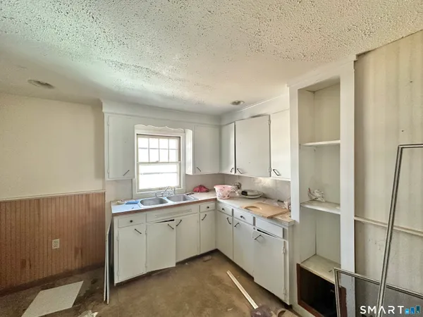 $199,900 | 18 Palmer Street, Killingly, CT 06239