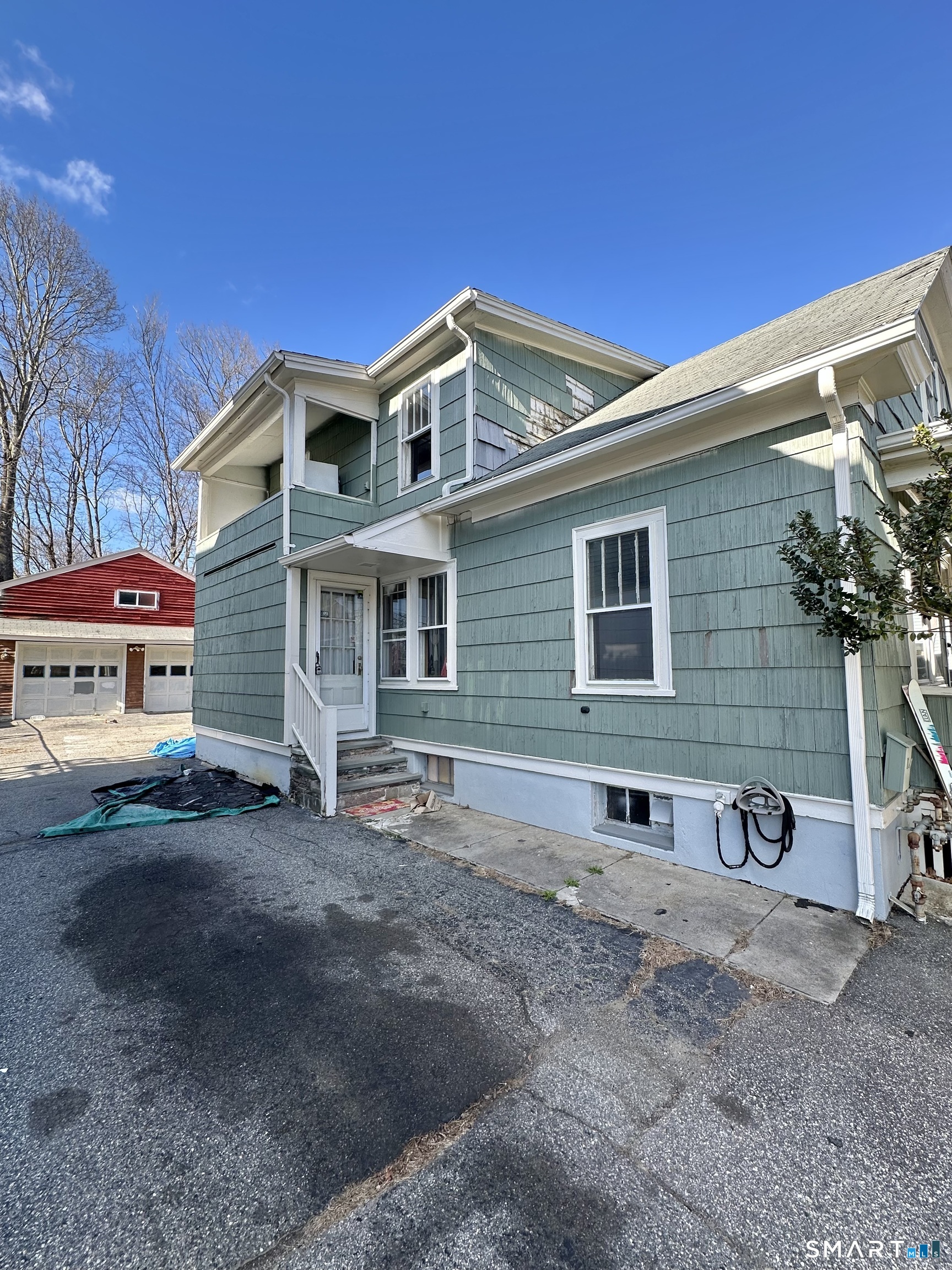 18 Palmer Street Killingly, CT 06239 - Photo 3 of 35