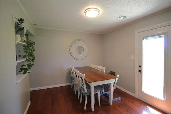 $1,850 | 505 College Street, Italy, TX 76651