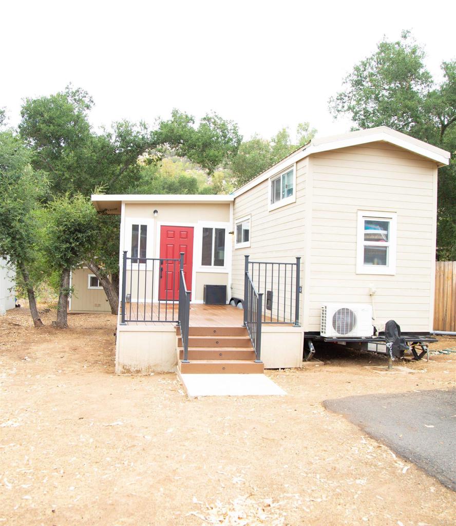 14625 Mussey Grade Road, Unit R67 Ramona, CA 92065 - Photo 20 of 31 a view of a back yard of the house