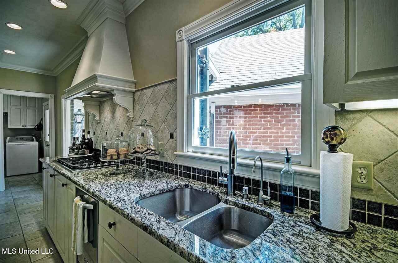 5145 Canton Heights Drive Jackson, MS 39211 - Photo 12 of 24 Kitchen 3