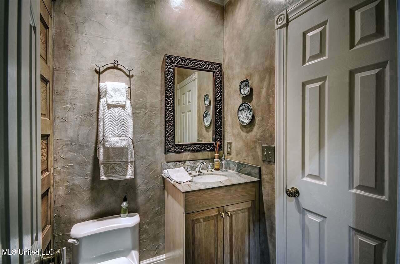 5145 Canton Heights Drive Jackson, MS 39211 - Photo 15 of 24 Half Bath