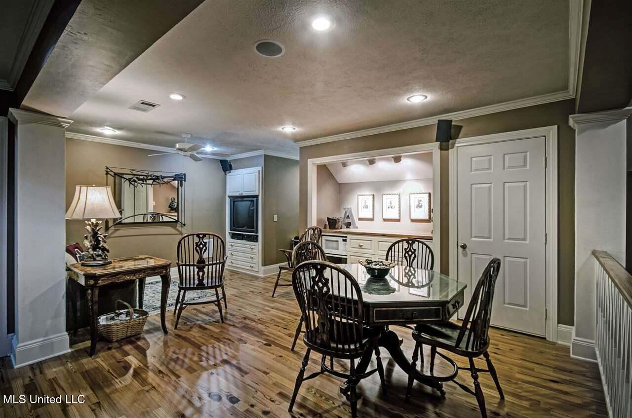 5145 Canton Heights Drive Jackson, MS 39211 - Photo 19 of 24 Upstairs den 3