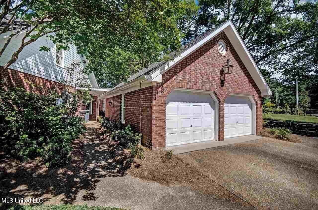 5145 Canton Heights Drive Jackson, MS 39211 - Photo 4 of 24 Outside