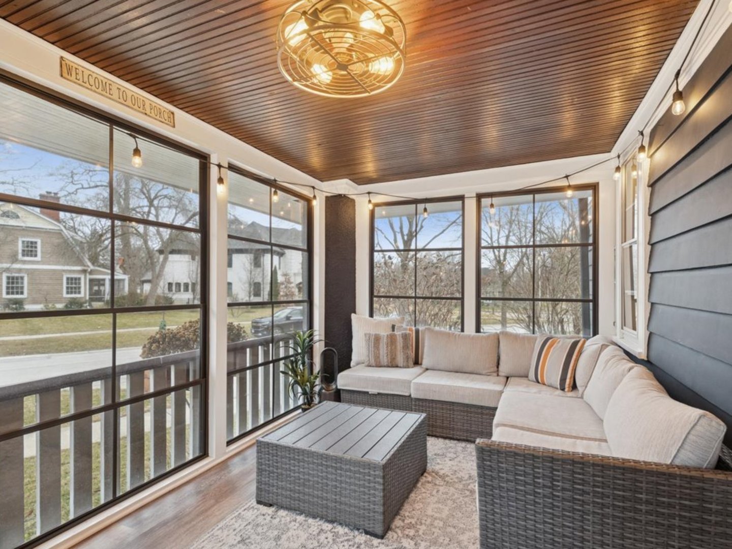 518 Vine Avenue Park Ridge, IL 60068 - Photo 2 of 27 a balcony with furniture and a large window