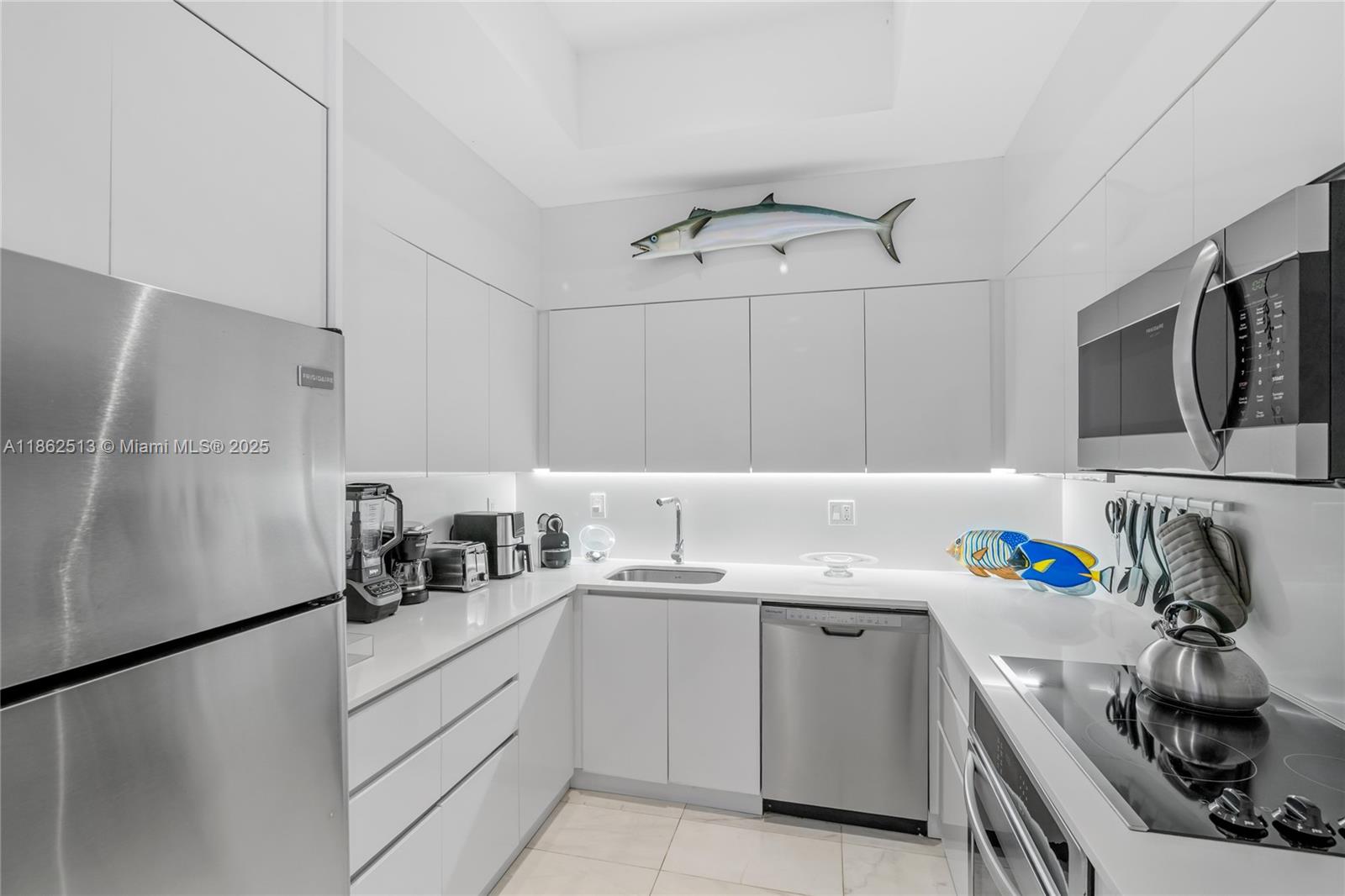 1500 Bay Road, Unit 1548S Miami Beach, FL 33139 - Photo 14 of 63