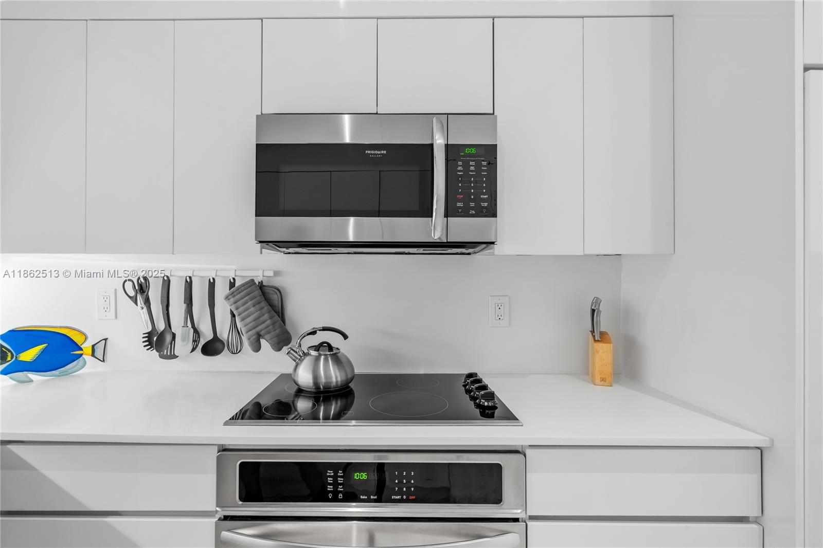 1500 Bay Road, Unit 1548S Miami Beach, FL 33139 - Photo 15 of 63