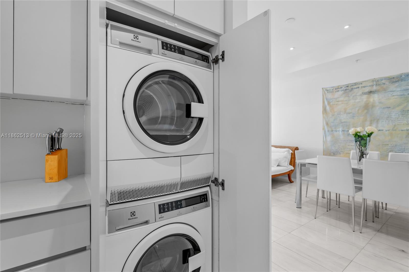 1500 Bay Road, Unit 1548S Miami Beach, FL 33139 - Photo 18 of 63