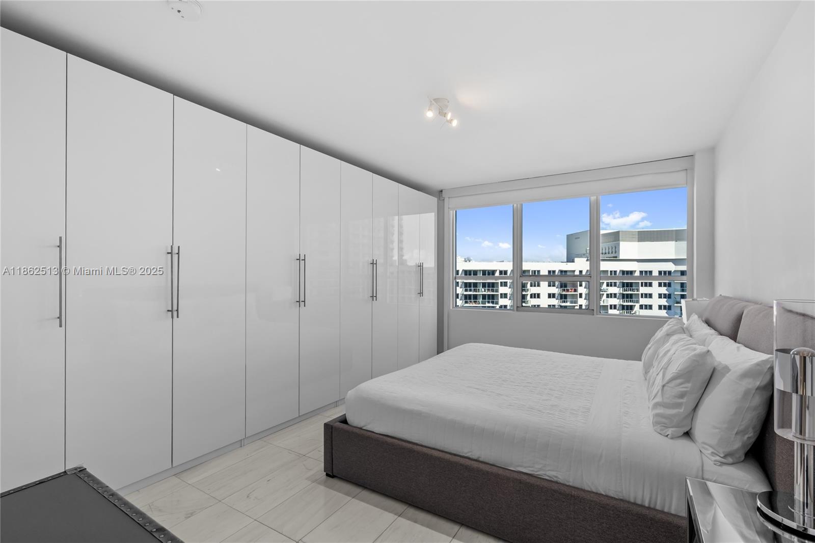 1500 Bay Road, Unit 1548S Miami Beach, FL 33139 - Photo 19 of 63 Primary Bedroom