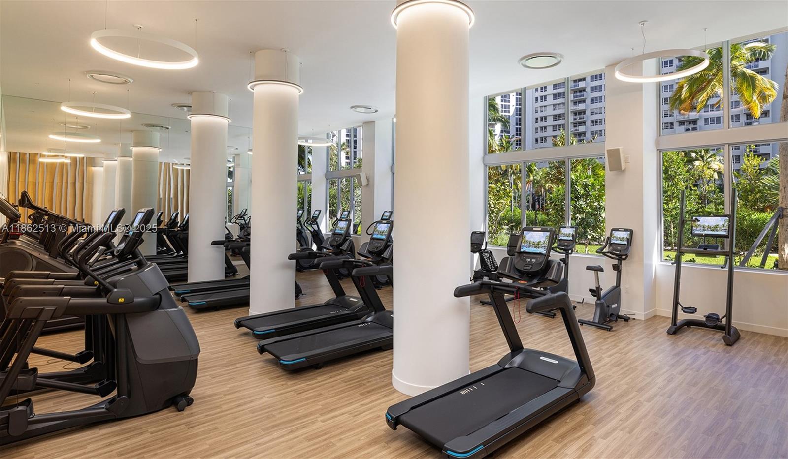 1500 Bay Road, Unit 1548S Miami Beach, FL 33139 - Photo 31 of 63