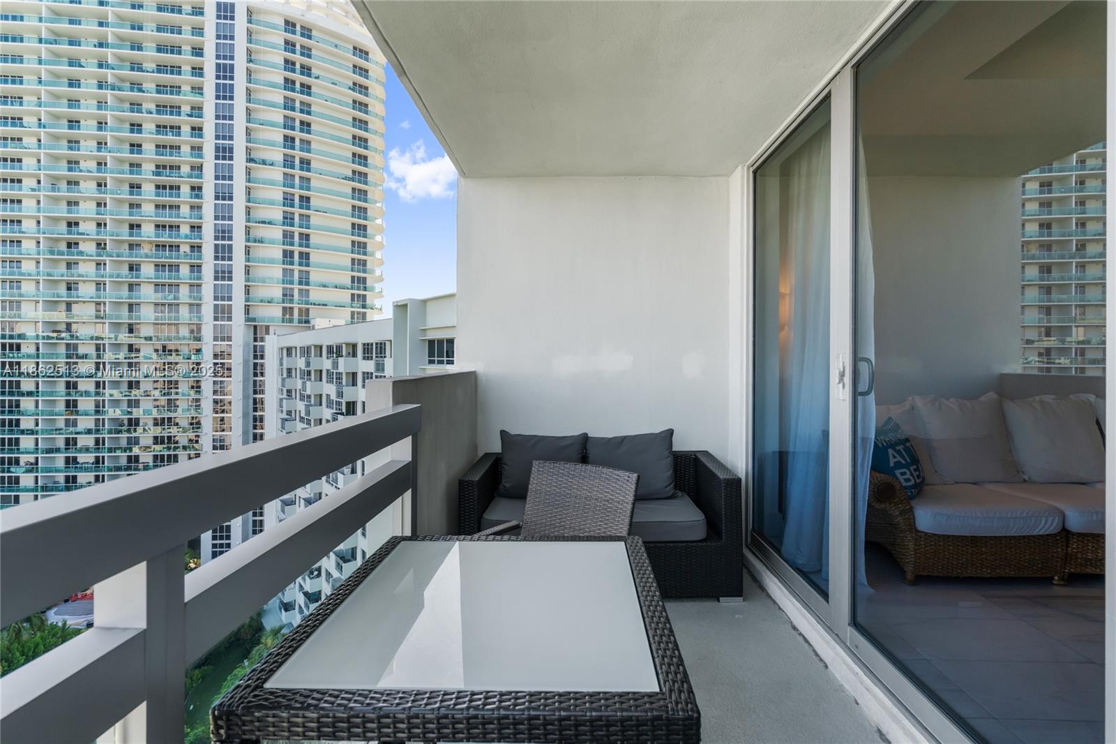 1500 Bay Road, Unit 1548S Miami Beach, FL 33139 - Photo 44 of 63