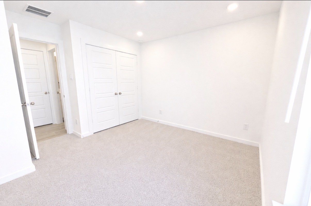 8315 Amber Summit Lane Angleton, TX 77515 - Photo 17 of 21 Bedroom