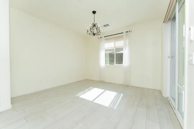 $590,000 | 2241 East Monte Verde Avenue, Visalia, CA 93292