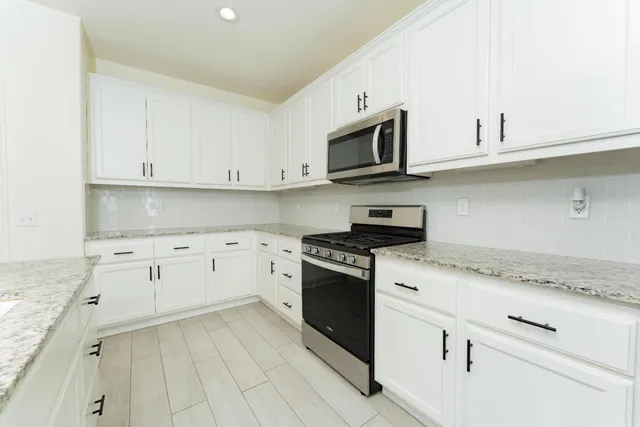 $590,000 | 2241 East Monte Verde Avenue, Visalia, CA 93292