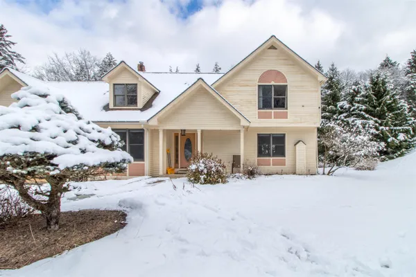 $499,000 | 322 Farmer Drive, St. Johnsbury, VT 05819