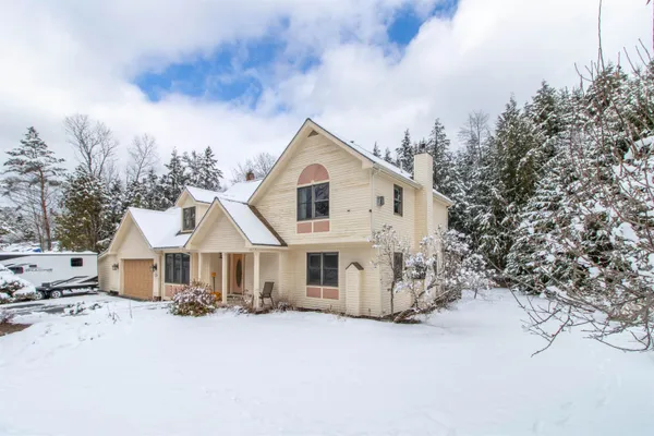 $499,000 | 322 Farmer Drive, St. Johnsbury, VT 05819