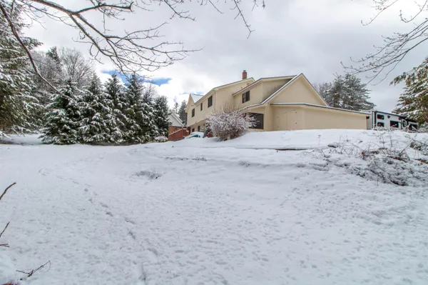 $499,000 | 322 Farmer Drive, St. Johnsbury, VT 05819