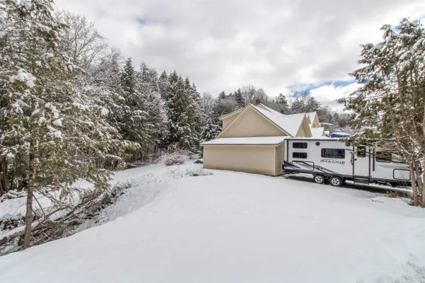 $499,000 | 322 Farmer Drive, St. Johnsbury, VT 05819
