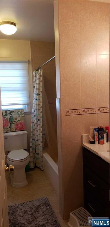 397 Mayer Court, Unit 2 Ridgefield, NJ 07657 - Photo 7 of 7