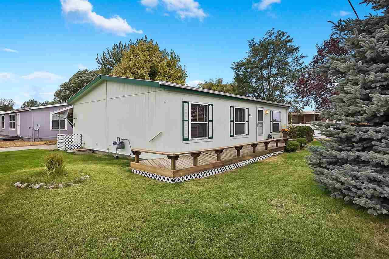 318 South Weber Road Deer Park, WA 99006 - Photo 3 of 20