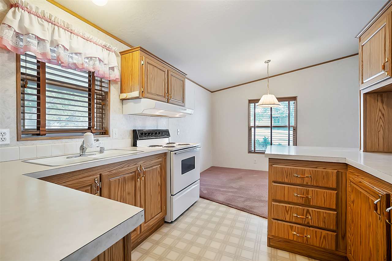318 South Weber Road Deer Park, WA 99006 - Photo 9 of 20