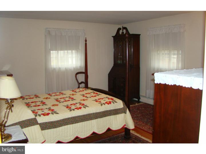 155 Coleman Road Hamilton Square, NJ 08690 - Photo 11 of 22