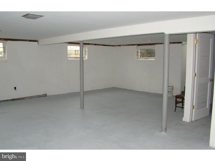 155 Coleman Road Hamilton Square, NJ 08690 - Photo 14 of 22