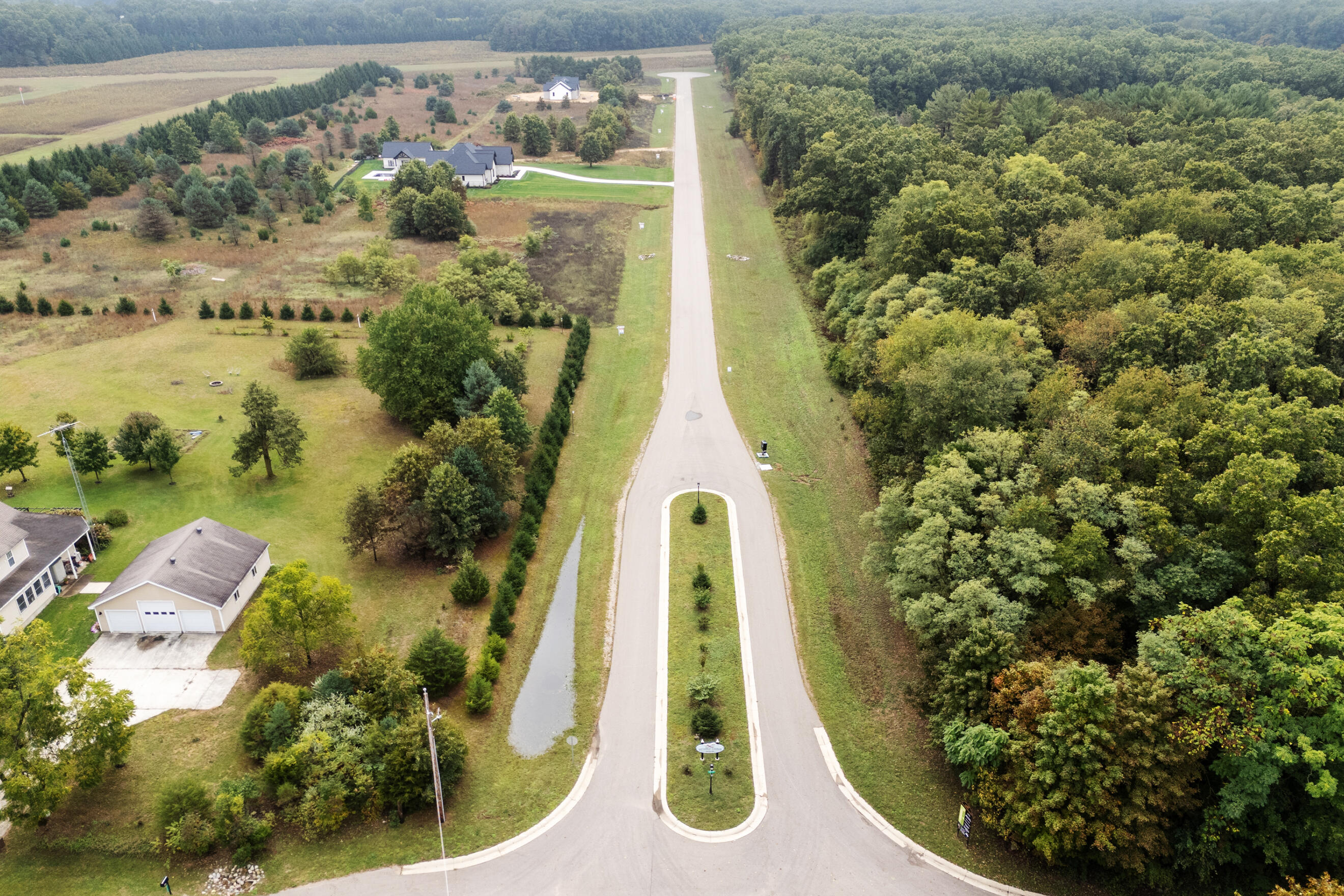 61121 Airpark Lane Mattawan, MI 49071 - Photo 33 of 41 DJI_20250924122318_0509_D
