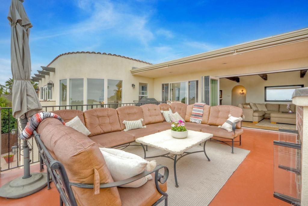 1007 Eolus Avenue Encinitas, CA 92024 - Photo 15 of 49