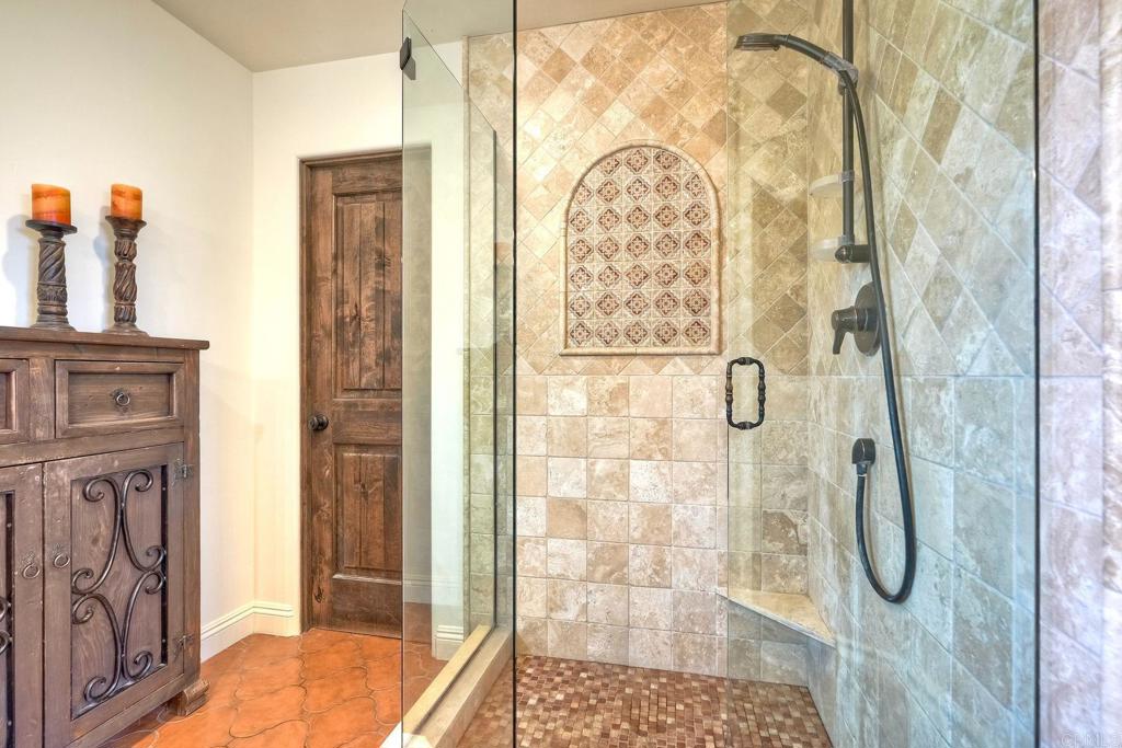 1007 Eolus Avenue Encinitas, CA 92024 - Photo 21 of 49 Custom Tile