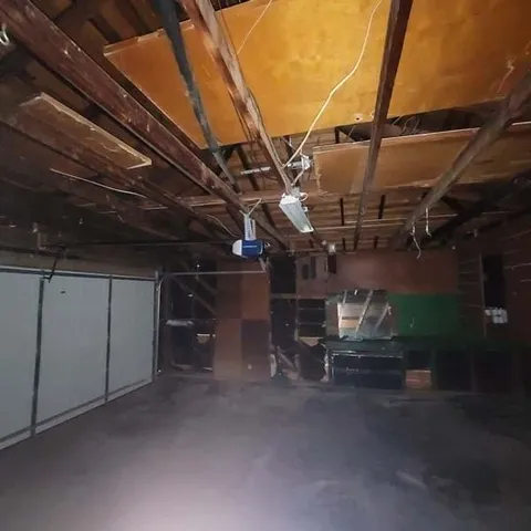 a view of room with wooden ceiling