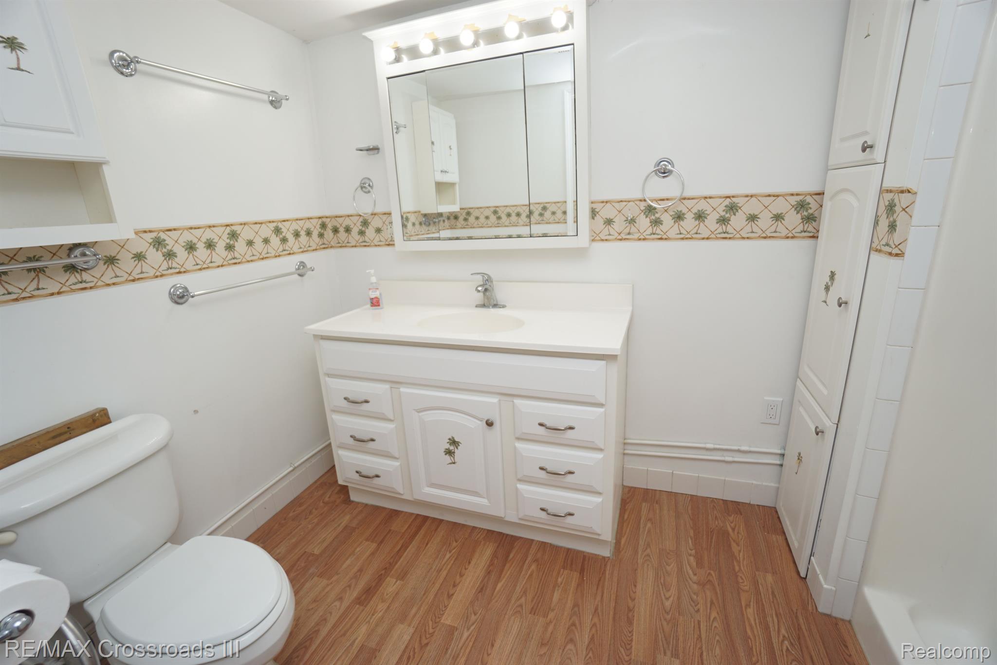 49241 Bemis Road Belleville, MI 48111 - Photo 15 of 24 Master Bath