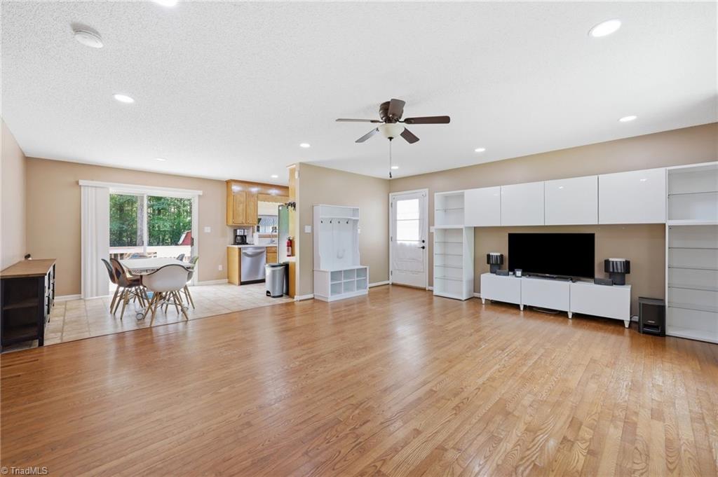 313 Beckner Road Lexington, NC 27292 - Photo 5 of 44